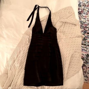 BCBG Max Azria Cocktail Dress. Raw hem strip design, halter, backless. Sz 4